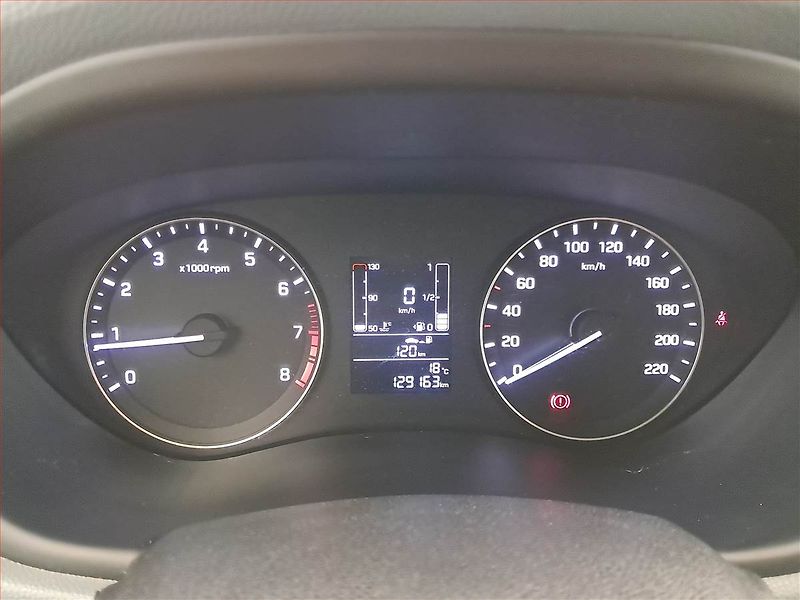 Hyundai i20 (2015) 1.2, Serv.kniha, Park. senzory - fotka 11 z 16