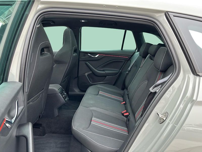 Škoda Scala 1,0 TSI 85 kW MONTE CARLO DSG - fotka 12 z 30