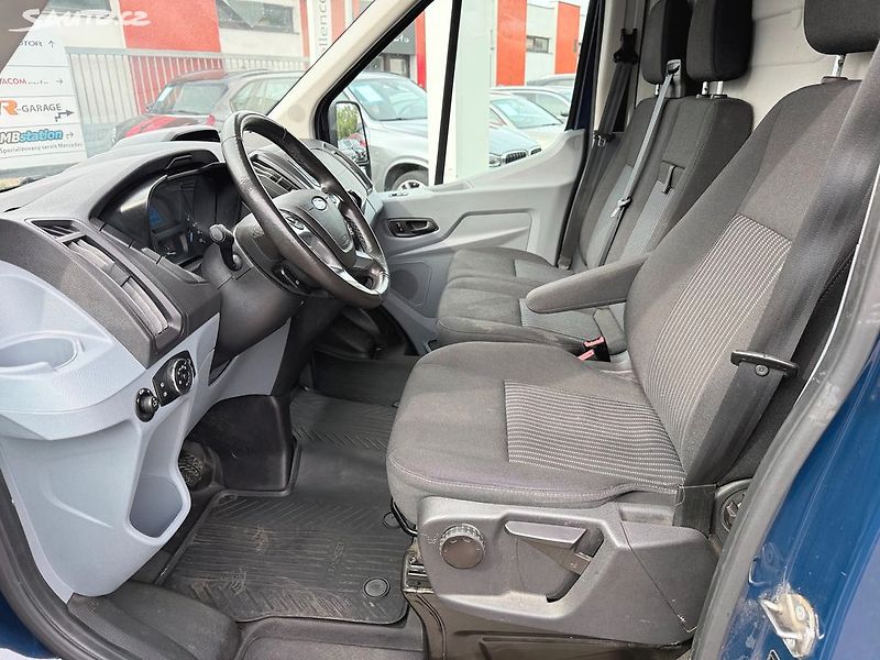 Ford Transit 2.0 L3H2 96kW - fotka 11 z 25