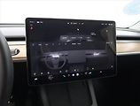 Tesla Model Y (2023) Long Range AWD 79kWh, SoH 95% - náhled 16