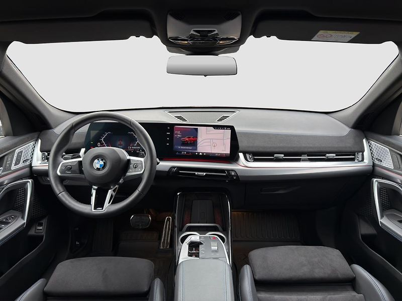 BMW X2 sDrive20i - fotka 4 z 23