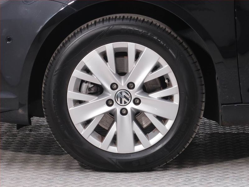 Volkswagen Touran (2013) Comfortline 2.0 TDI - fotka 14 z 18
