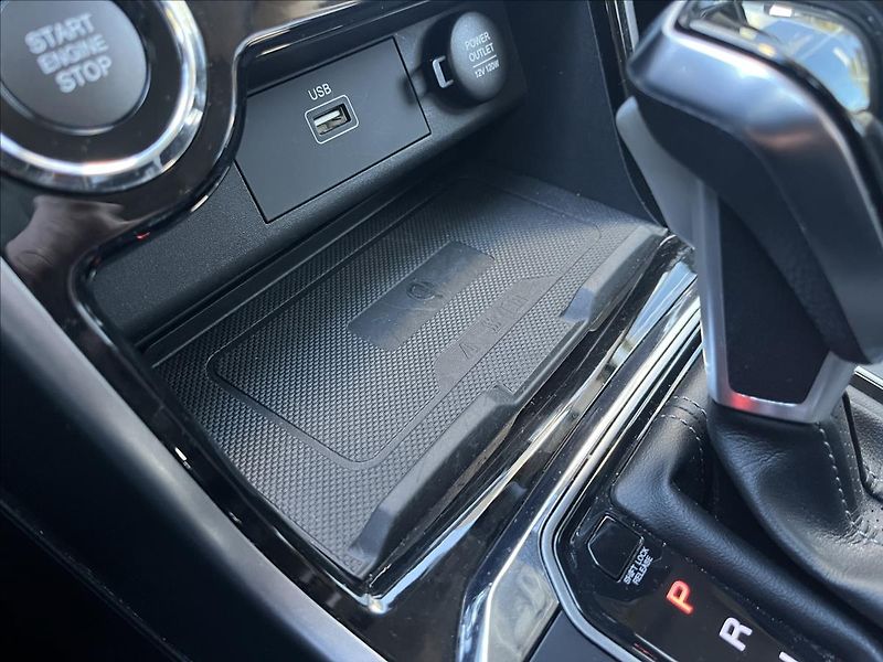 SsangYong Korando 1,5 GDI  AT 2WD STYLE+ TECH - fotka 20 z 26