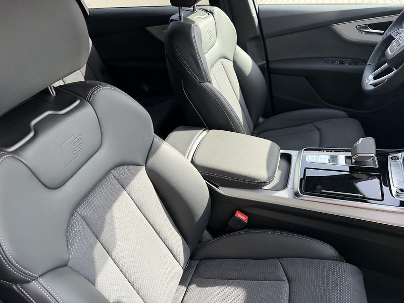 Audi Q7 (2026) 50TDI 210kW S-LINE GRAVITY ASS - fotka 33 z 44