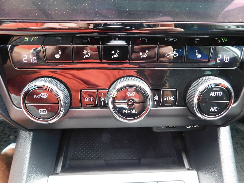 Škoda Octavia (2017) III KOMBI 1.4 TSI AUTOMAT - fotka 17 z 39