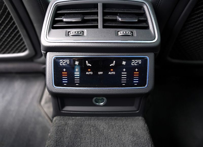 Audi A6 Allroad 55 TDI 257kW Quattro/Matrix - fotka 33 z 48