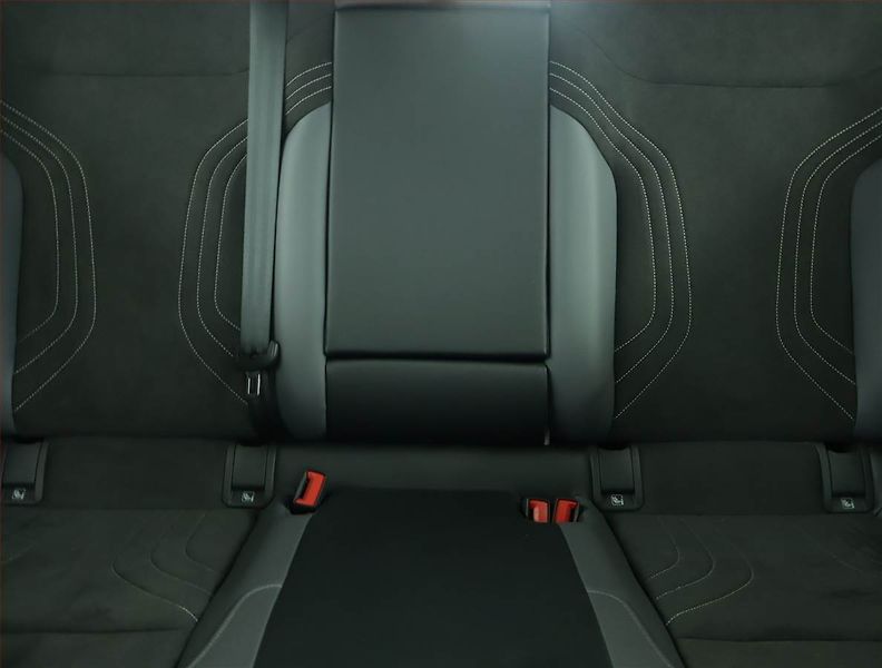 Volkswagen ID.4 (2023) Pro Perf. (82 kWh), SoH 93% - fotka 10 z 18