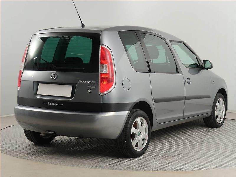 Škoda Roomster (2011) Ambition 1.2 TSI - fotka 5 z 14