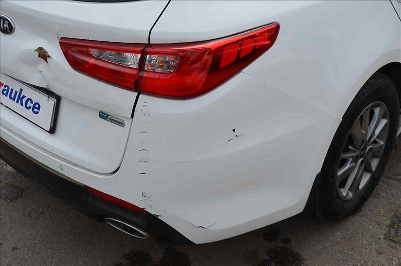 Kia Optima (2018) 1,7 D - fotka 10 z 21