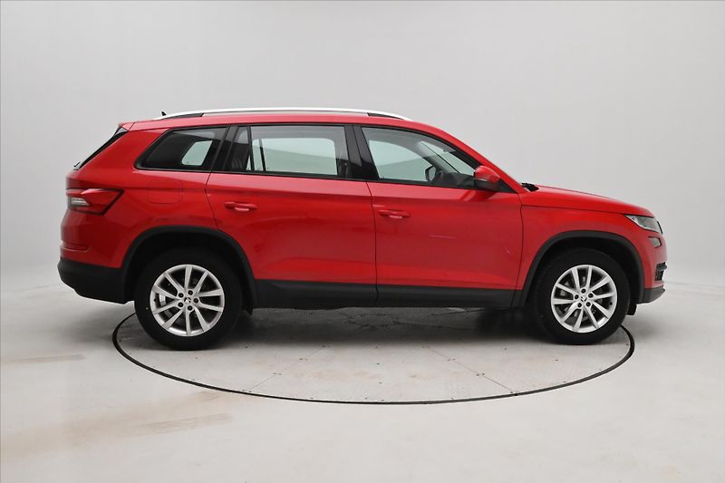 Škoda Kodiaq 1,5 TSI 110 kW TAŽNÉ NAVI Záru - fotka 4 z 31