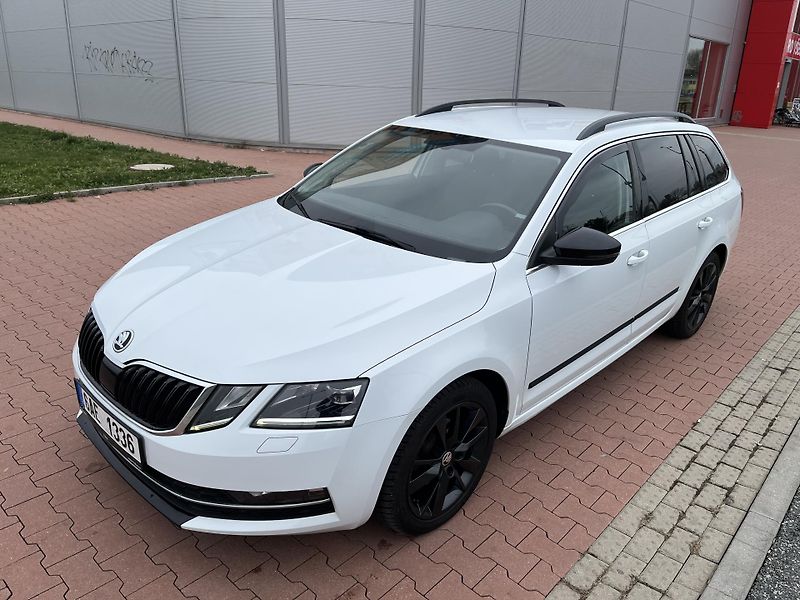 Škoda Octavia 1.6 TDi DSG Style 85 kW - fotka 31 z 34