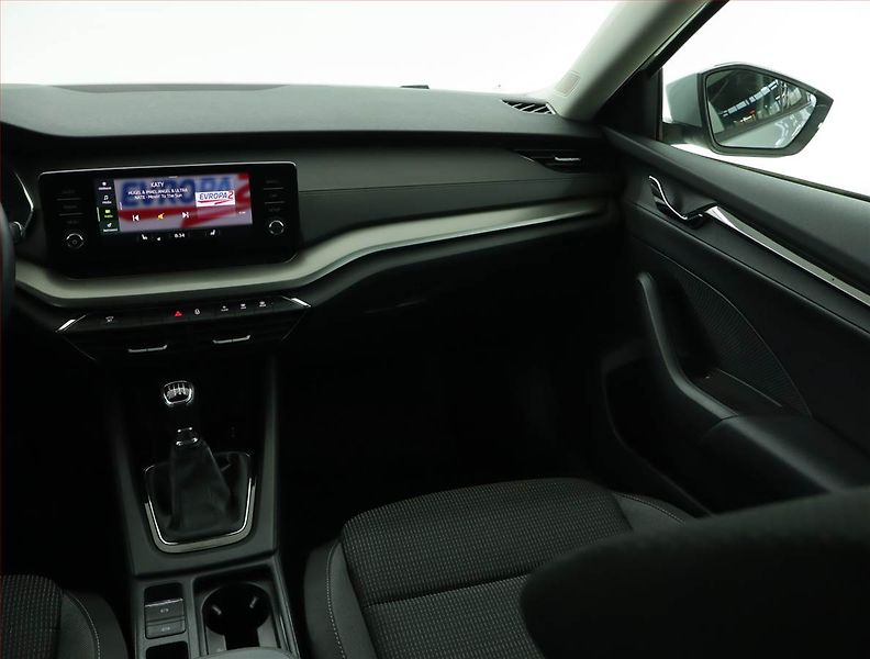 Škoda Octavia (2022) Ambition 2.0 TDI, ČR,1.maj - fotka 8 z 15
