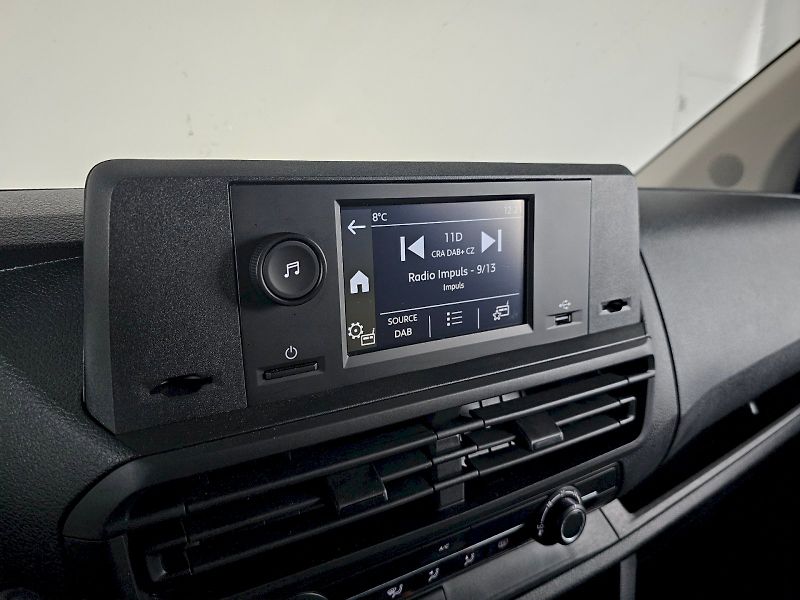 Toyota ProAce Verso (2024) 2.0D 106kW L2 COMBI 8MÍST - fotka 19 z 26