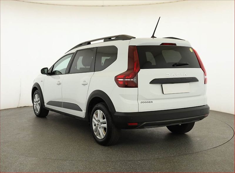 Dacia Jogger (2023) 1.0 TCe, LPG, Serv.kniha - fotka 4 z 17