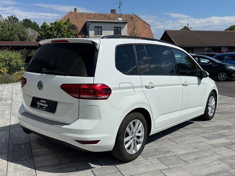 Volkswagen Touran (2017) Comfortline 2.0 TDI 110kW DSG - fotka 5 z 40