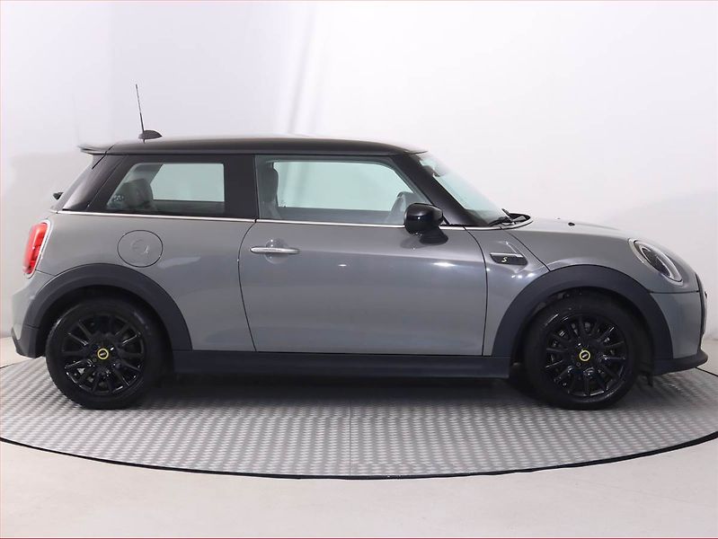 Mini Ostatní (2021) Cooper SE 32 kWh, SoH 96% - fotka 6 z 22