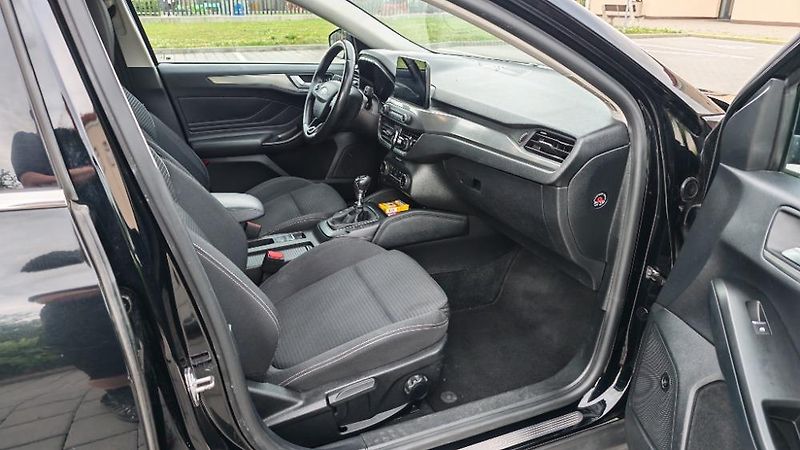 Ford Focus (2018) 2.0 EcoBlue 110kW Titanium+B&O - fotka 7 z 13