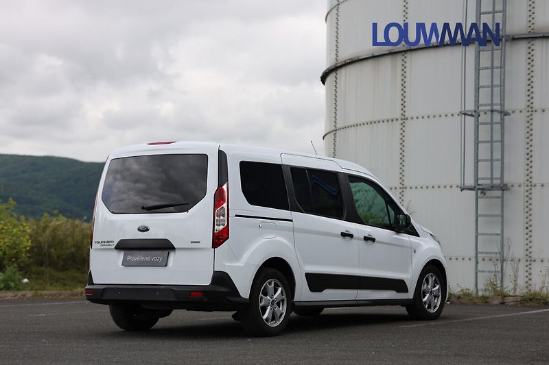 Ford Tourneo Connect Titanium 1.5 EcoBlue - fotka 2 z 21