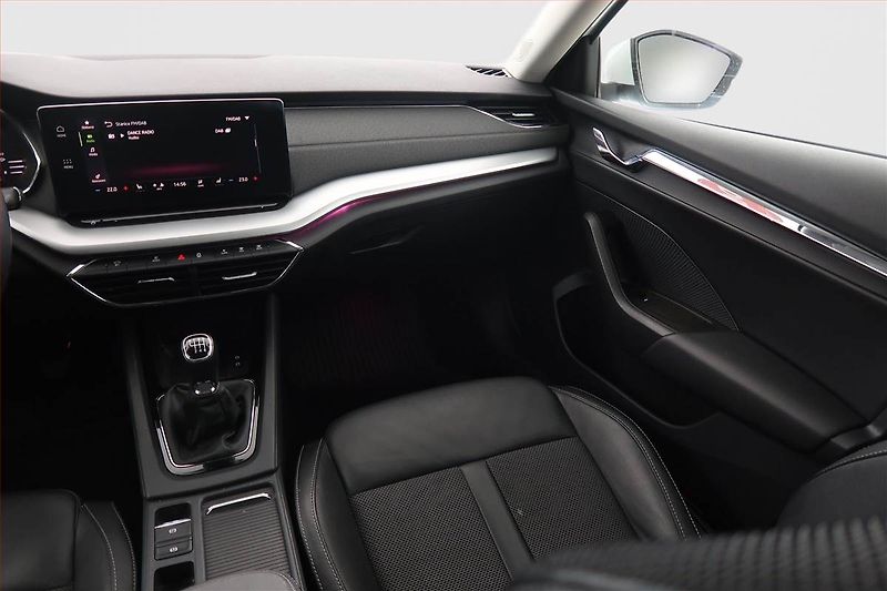 Škoda Octavia (2023) 2.0 TDI, ČR,1.maj, Kůže - fotka 8 z 19