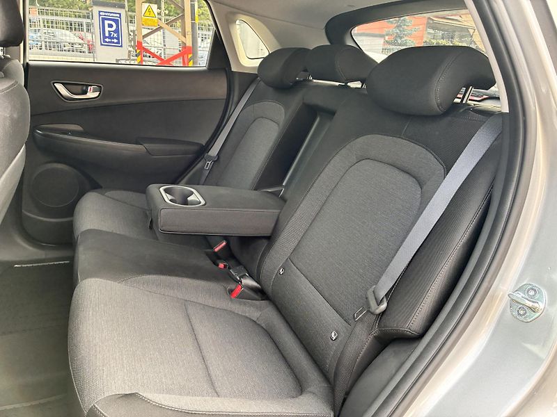 Hyundai Kona 65kWh-150KW POWER REZERVACE - fotka 16 z 45