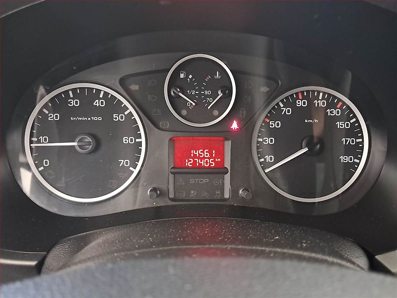 Peugeot Partner (2017) Outdoor 1.6 BlueHDi, 5Míst, ČR - fotka 11 z 14