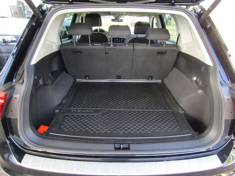 Volkswagen Tiguan Elegance 2.0 TDI 147 kW DSG 4 - fotka 15 z 30