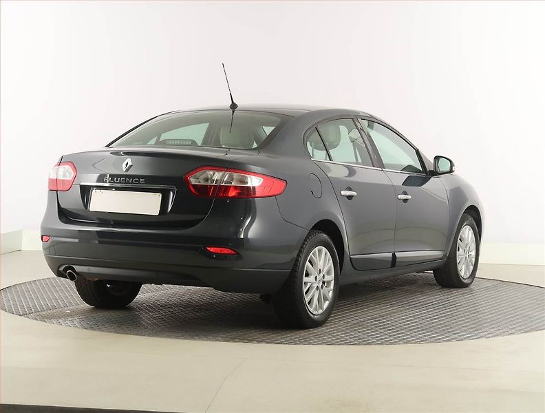 Renault Fluence (2014) Privilege 1.6 16V, Tempomat - fotka 5 z 19