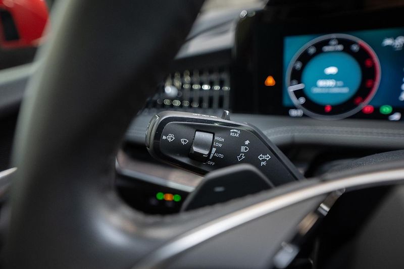 Škoda Superb 2.0 TDI 110 kW L&K - fotka 13 z 43