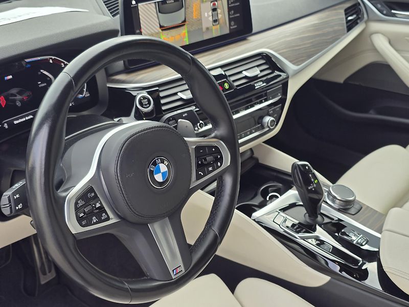 BMW Řada 5  520d xDrive (140 kW) 4x4 AUT - fotka 5 z 8