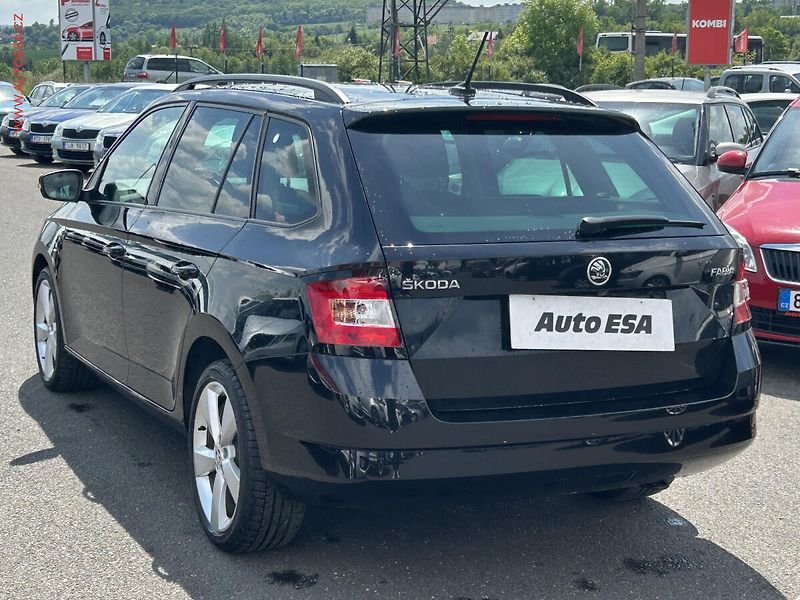 Škoda Fabia (2018) 1.0 TSi, Clever, navi, kamera - fotka 6 z 18