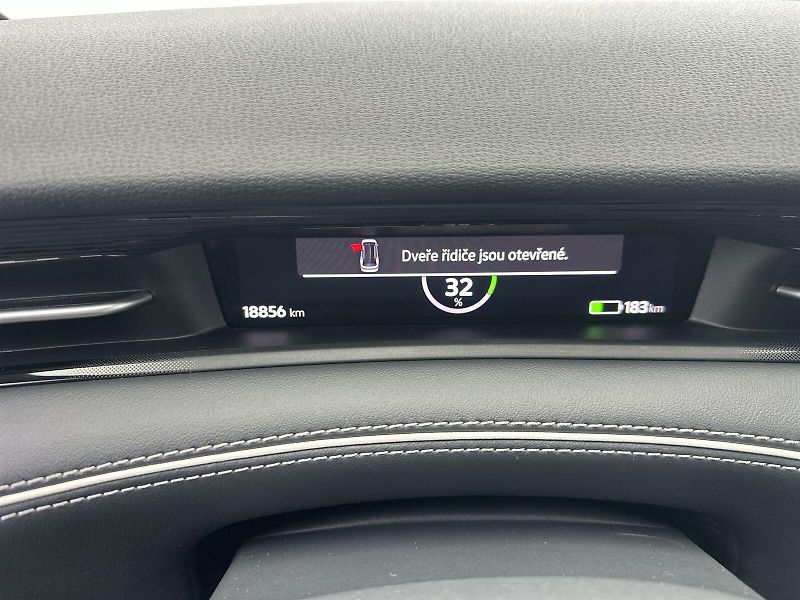 Volkswagen ID.7 Tourer (2024) 210 kW Pro - fotka 7 z 36