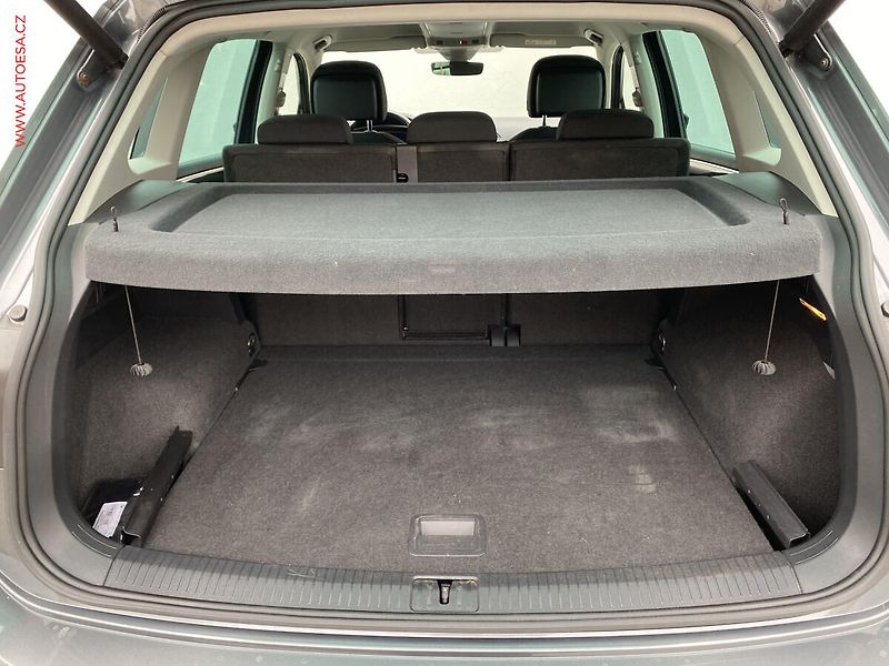 Volkswagen Tiguan (2020) 1.5 TSi, IQ Drive, LED, +kola - fotka 7 z 18