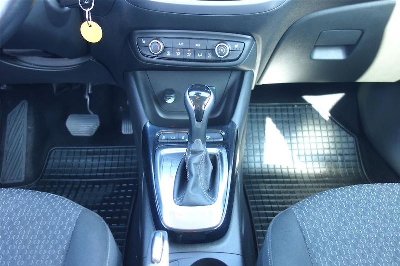 Opel Crossland X 1,2 T 96KW,ČR,SERVIS.KN.,AT. - fotka 21 z 38