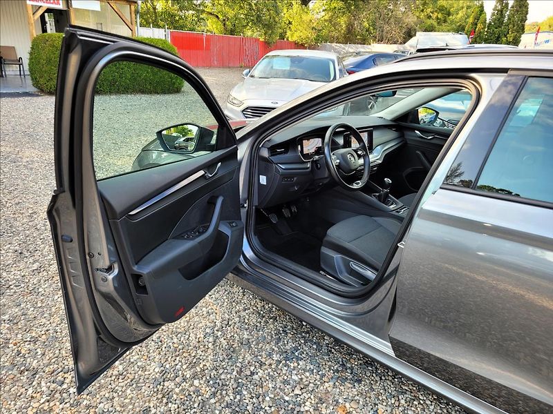 Škoda Octavia 1,0 TSI,NAVI,LED,VIRTUAL,KEYLE - fotka 7 z 50