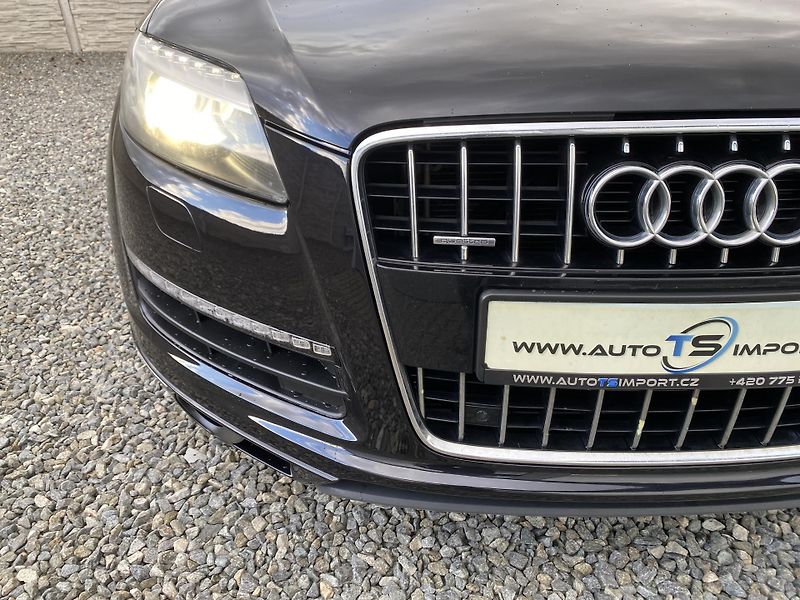 Audi Q7 3.0TDi 4x4 240PS FL 8Q SLINE!! - fotka 74 z 156