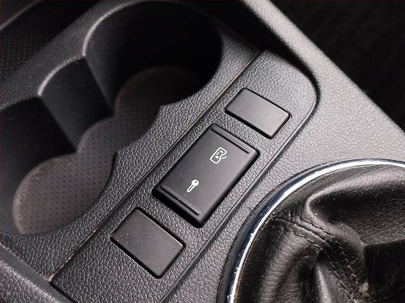 Škoda Roomster (2011) 1.2 TSI, Park. senzory - fotka 17 z 19
