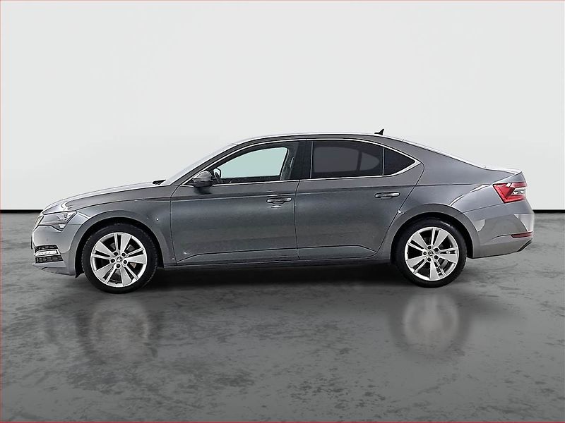 Škoda Superb (2022) 2.0 TDI - fotka 3 z 24