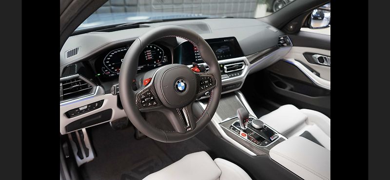 BMW M3 (2022) Comp., XDrive, HUD, Akrapovic - fotka 31 z 32