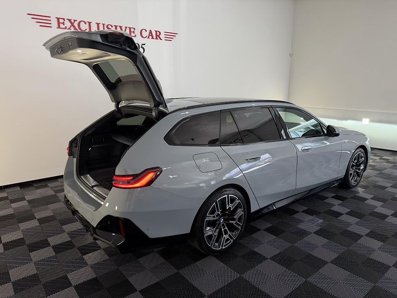 BMW Řada 5 BMW 540d xDrive M-Sport,tažné  - fotka 40 z 48
