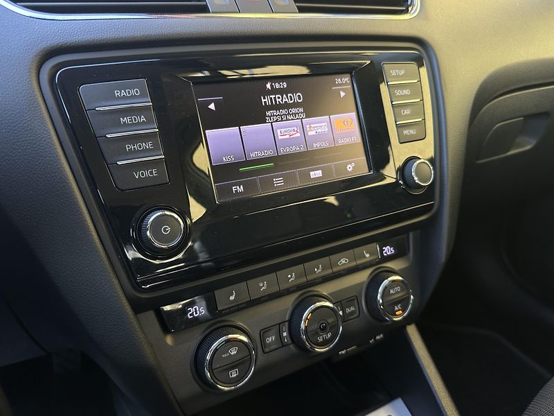 Škoda Octavia (2014) KOMBI 4x4 *1.6TDI/77kW *2.Maj - fotka 14 z 38