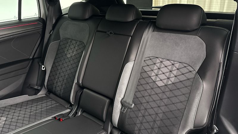 Volkswagen Tiguan Allspace 2.0 TDI DSG 4MOTION R-Line - fotka 16 z 29