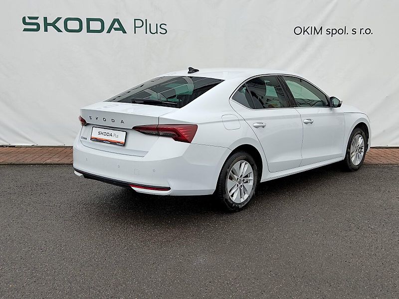 Škoda Octavia (2024) Top Selection 1,5 Tsi 110 Kw D - fotka 2 z 39
