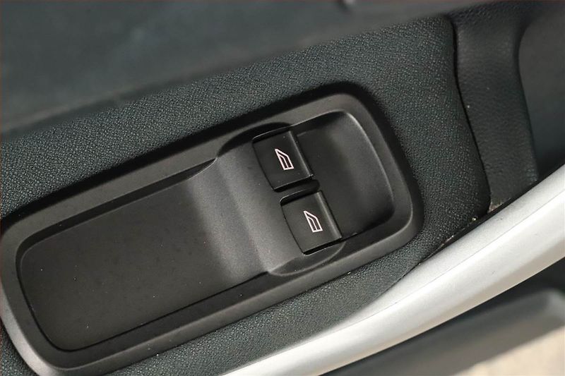 Ford Fiesta (2011) 1.25, ČR,1.maj, po STK - fotka 14 z 14