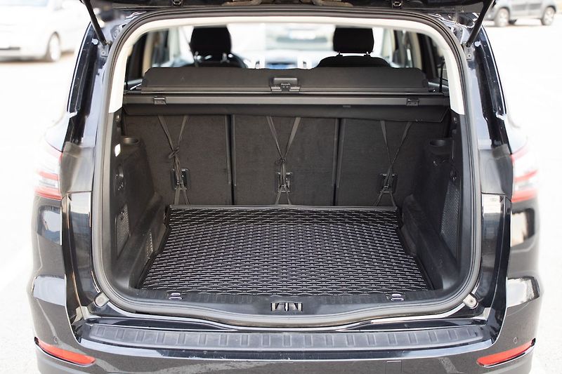 Ford S-MAX servisní knížka - fotka 35 z 36