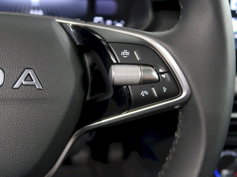 Škoda Kamiq (2025) SELECTION 1.0TSI 85KW - fotka 21 z 38