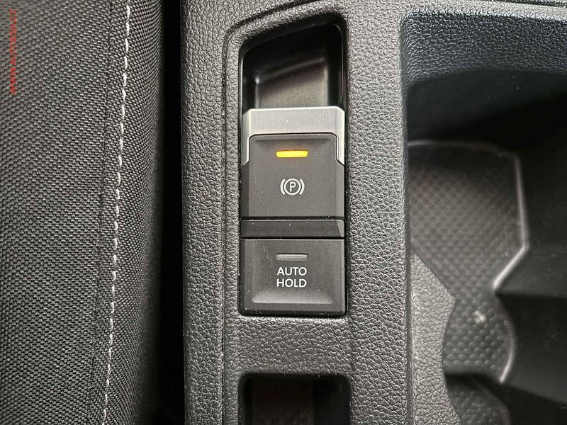 Volkswagen T-Roc (2020) 1.5TSI, 1.maj,ČR, AC, navi - fotka 16 z 16