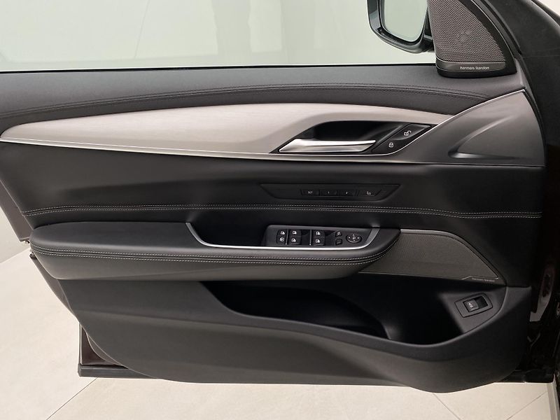 BMW Řada 6 640i GT Luxury Line REZERVACE - fotka 7 z 71