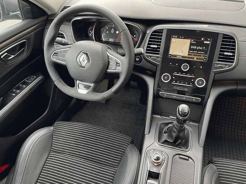 Renault Talisman (2017) Grandtour INTENS 1,6dCi 130k - fotka 12 z 27