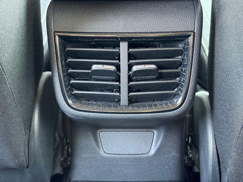 Škoda Fabia (2025) 1.0 TSI / 70 kW / SELECTION - fotka 30 z 32