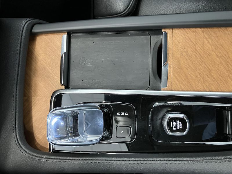 Volvo XC90 B5 AWD INSCRIPTION AT8, ČR - fotka 22 z 49